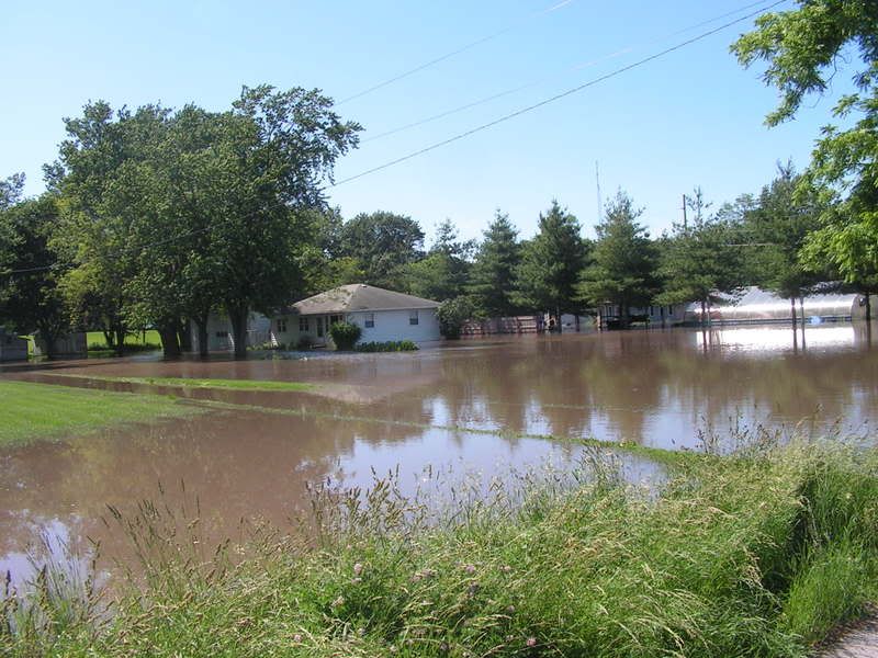 flood photo: flood pic 02 flood08002.jpg