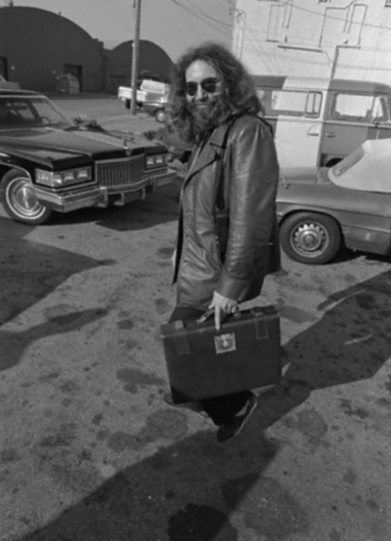 briefcase.jpg