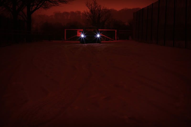 IMAGE: http://i123.photobucket.com/albums/o288/willyb_photo/006-17.jpg