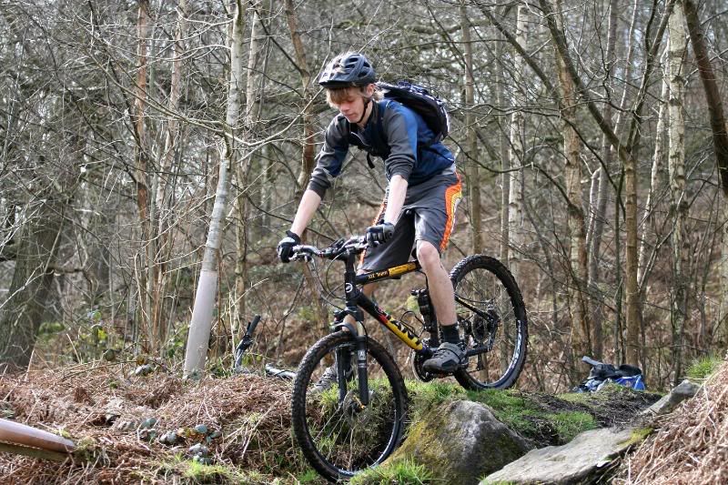 IMAGE: http://i123.photobucket.com/albums/o288/willyb_photo/056-7.jpg