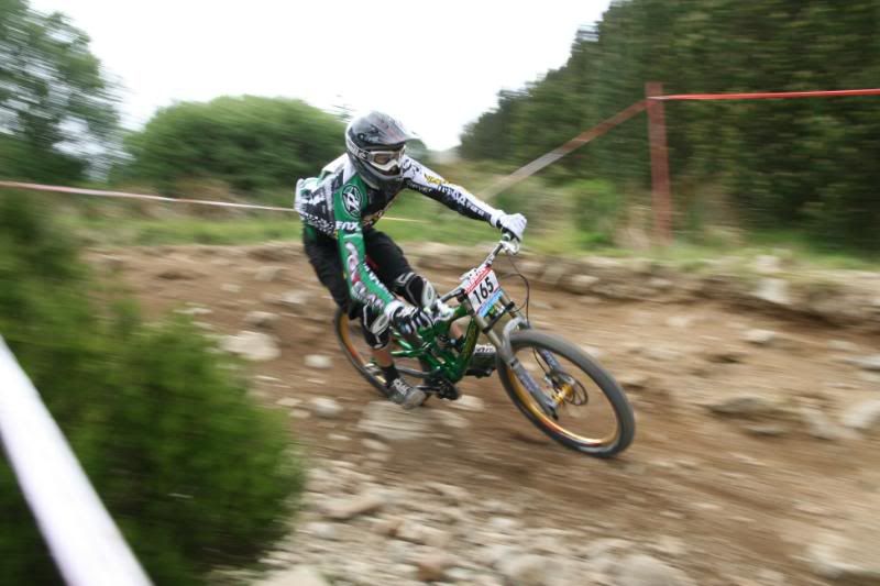 IMAGE: http://i123.photobucket.com/albums/o288/willyb_photo/178.jpg