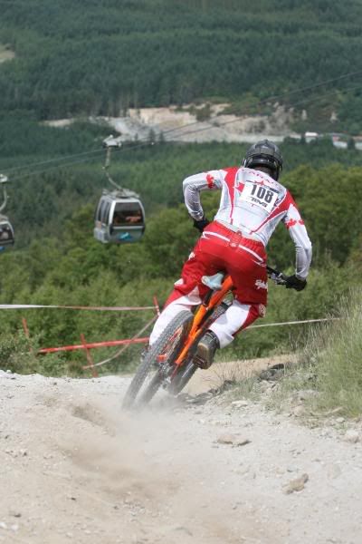 IMAGE: http://i123.photobucket.com/albums/o288/willyb_photo/212.jpg