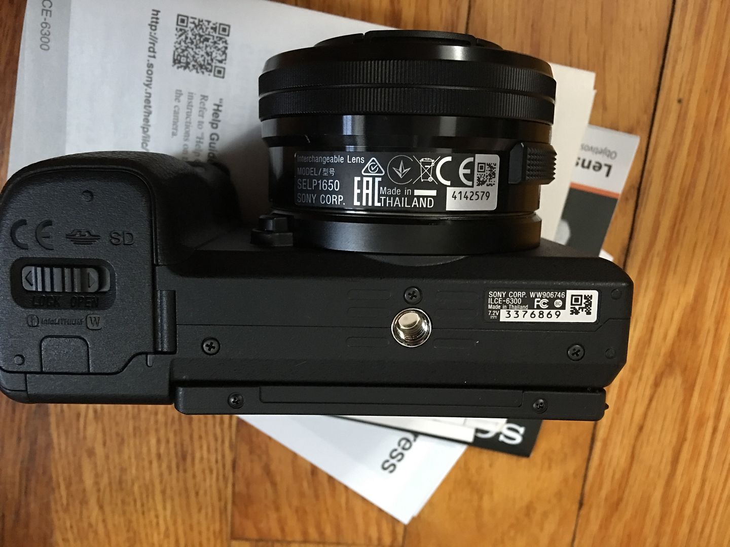 IMAGE: http://i123.photobucket.com/albums/o296/stratgirl78/IMG_0675_zps6mqnbi3f.jpg