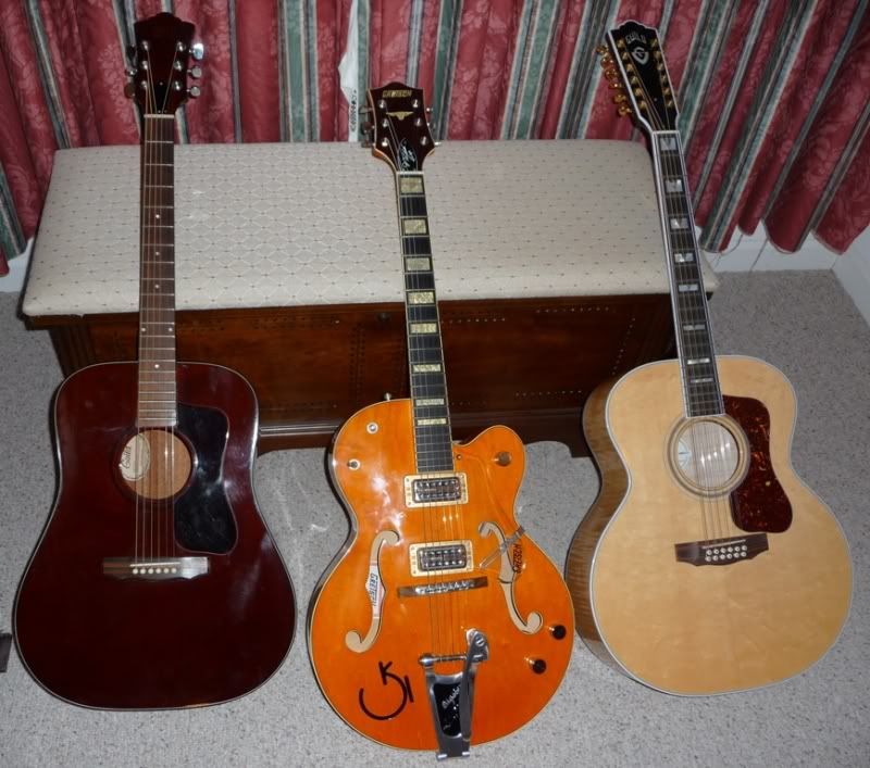 3-guitar-family.jpg