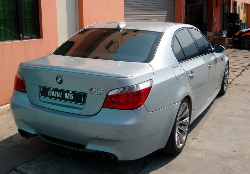 M5-rear1.jpg
