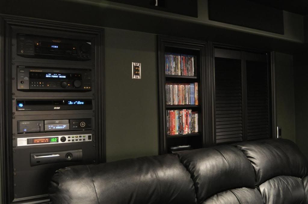 Theater-General05-Rack.jpg