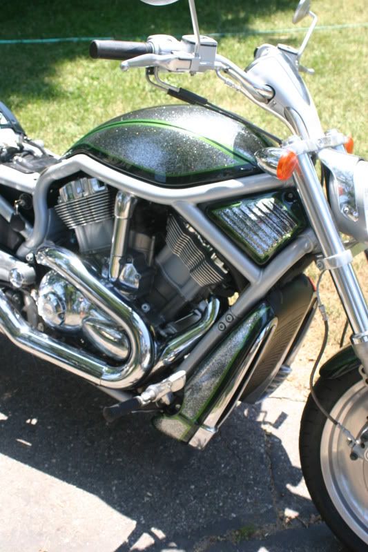painting harley tins