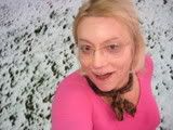 http://i123.photobucket.com/albums/o318/melissa90299/snow1.jpg