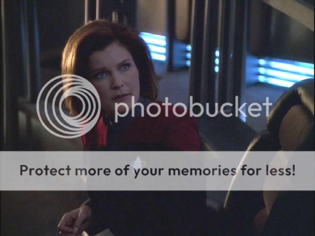 Janeway On Bridge2 Photo by LaydeeLiberty123 | Photobucket